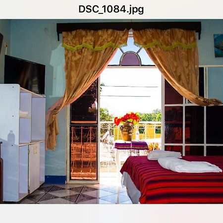 Hotel Amigo Panajachel Kültér fotó